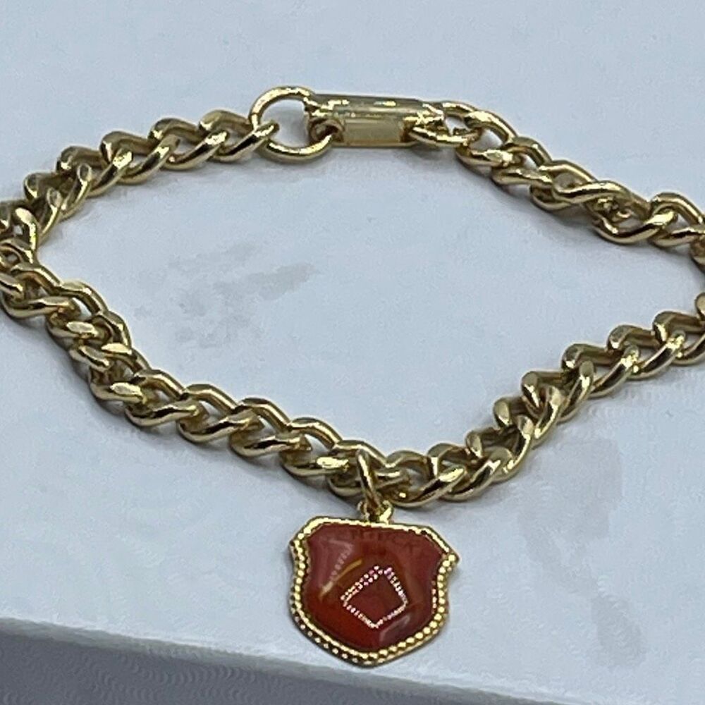Vintage gold tone chain horse Kentucky charm bracelet
